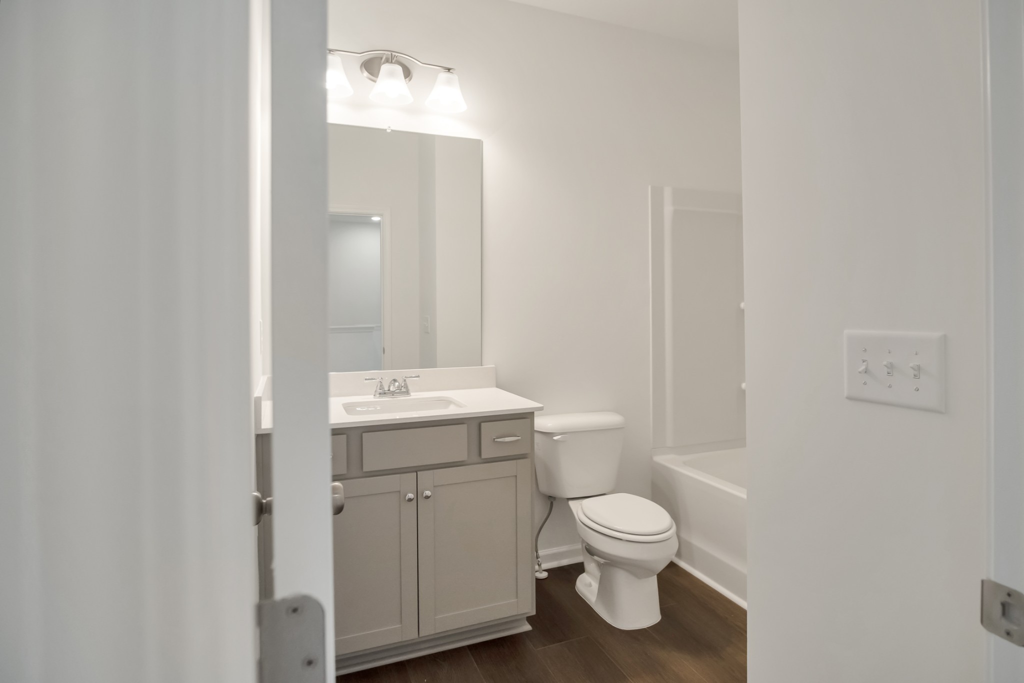 202 Gunnersbury Dr Property Photo 21