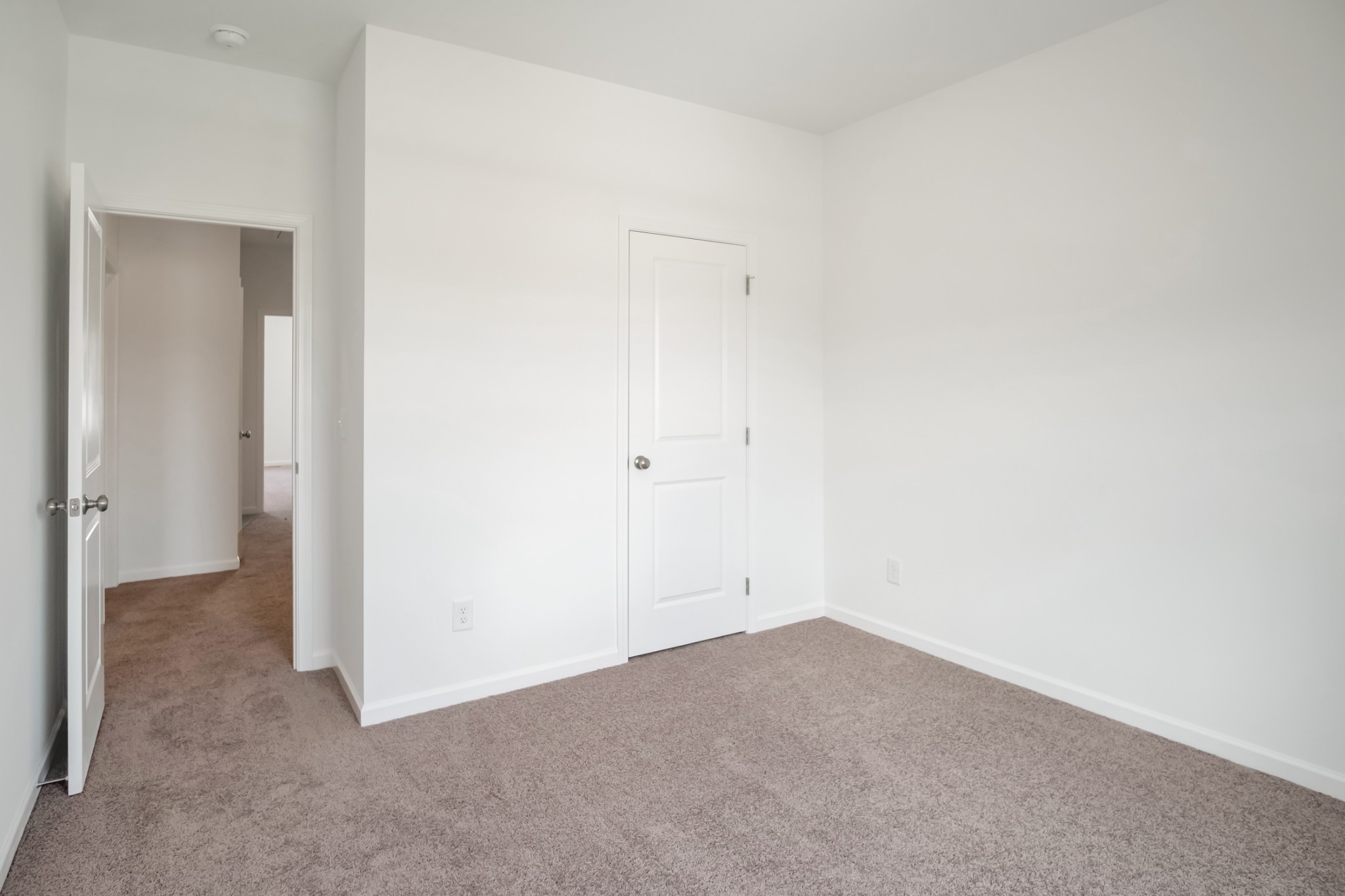 202 Gunnersbury Dr Property Photo 27