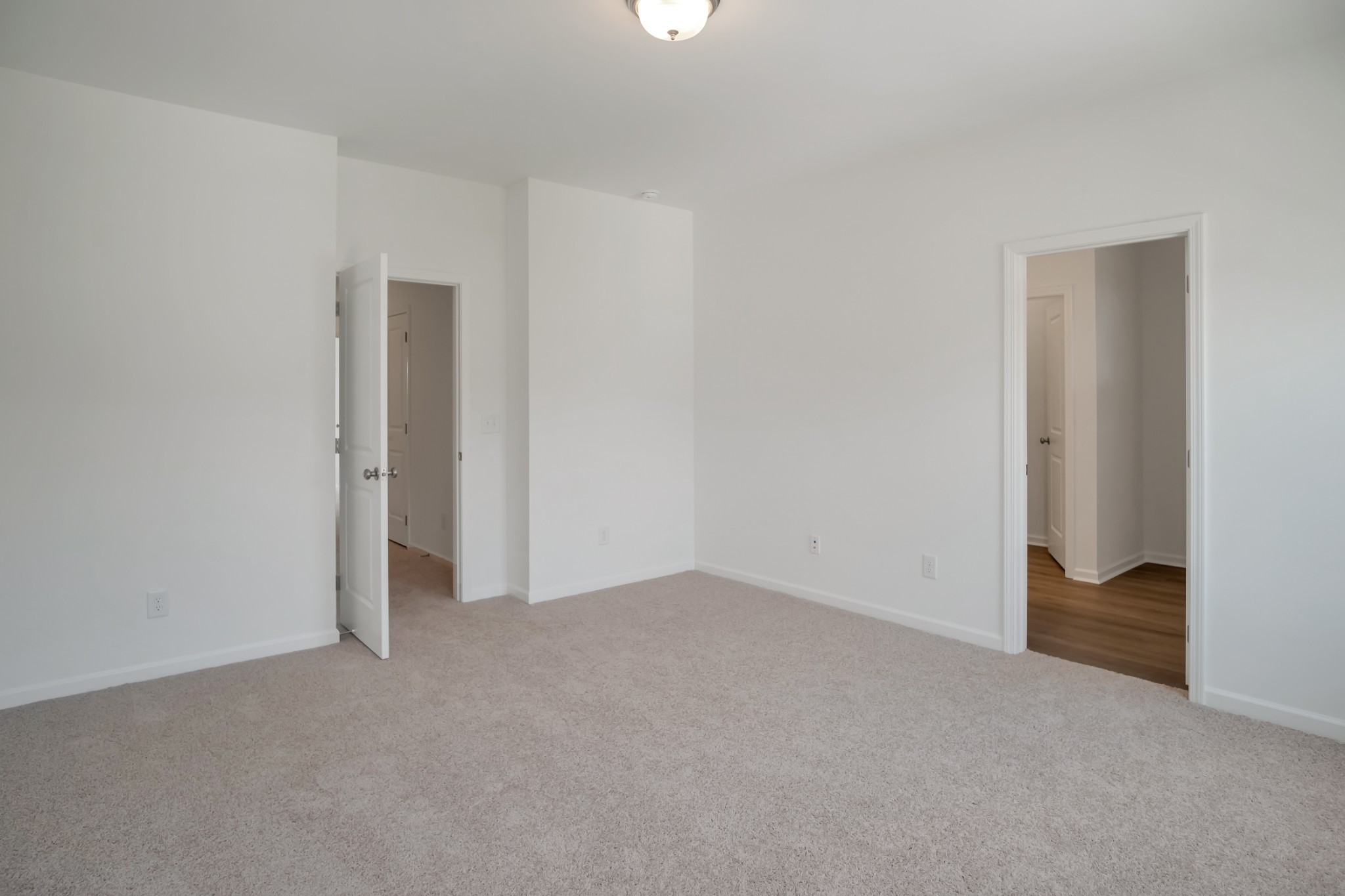 348 Canonbury Dr Property Photo 16