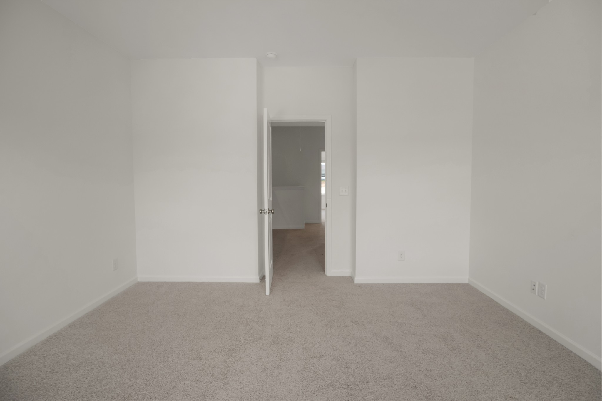 210 Gunnersbury Dr Property Photo 12