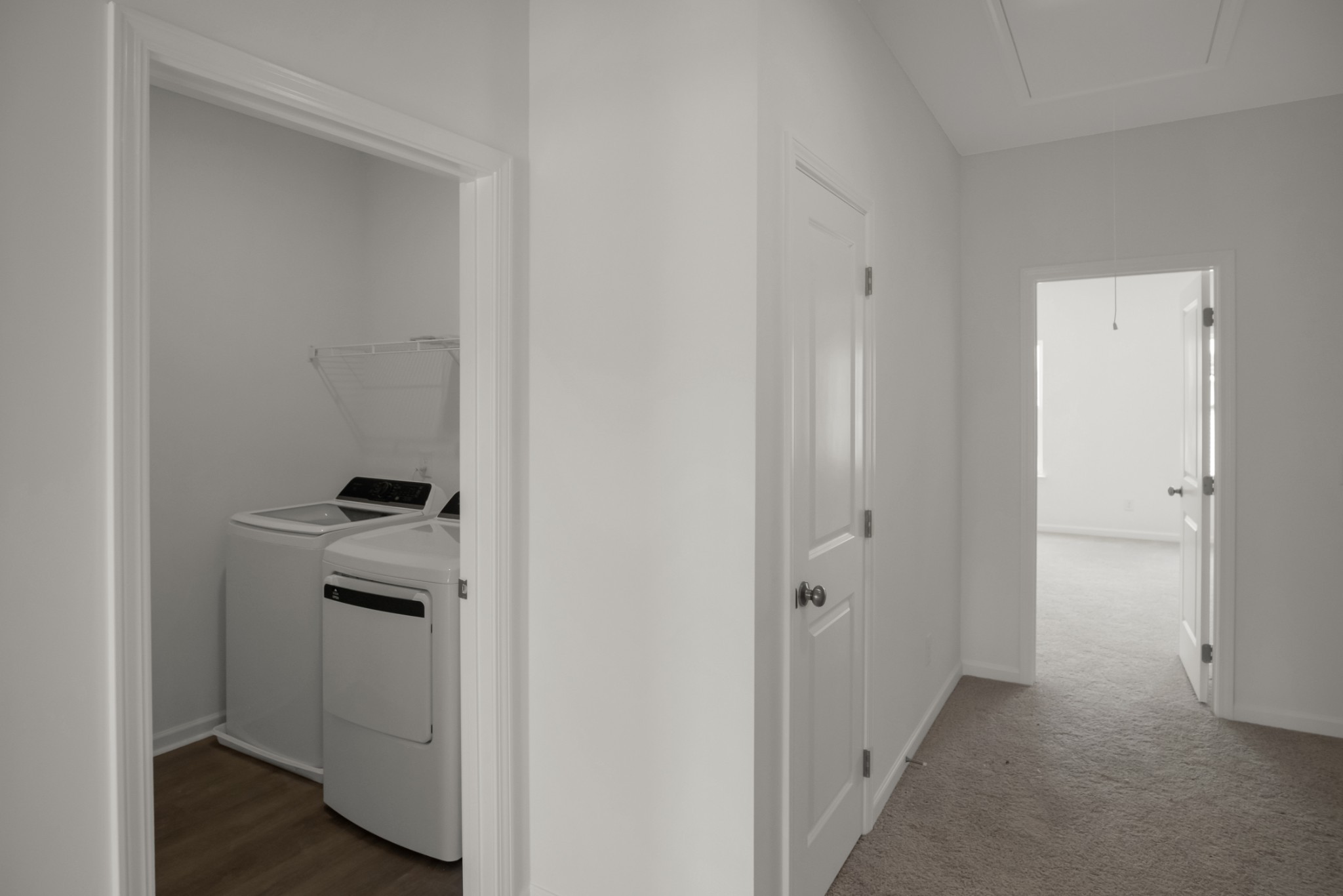 210 Gunnersbury Dr Property Photo 21