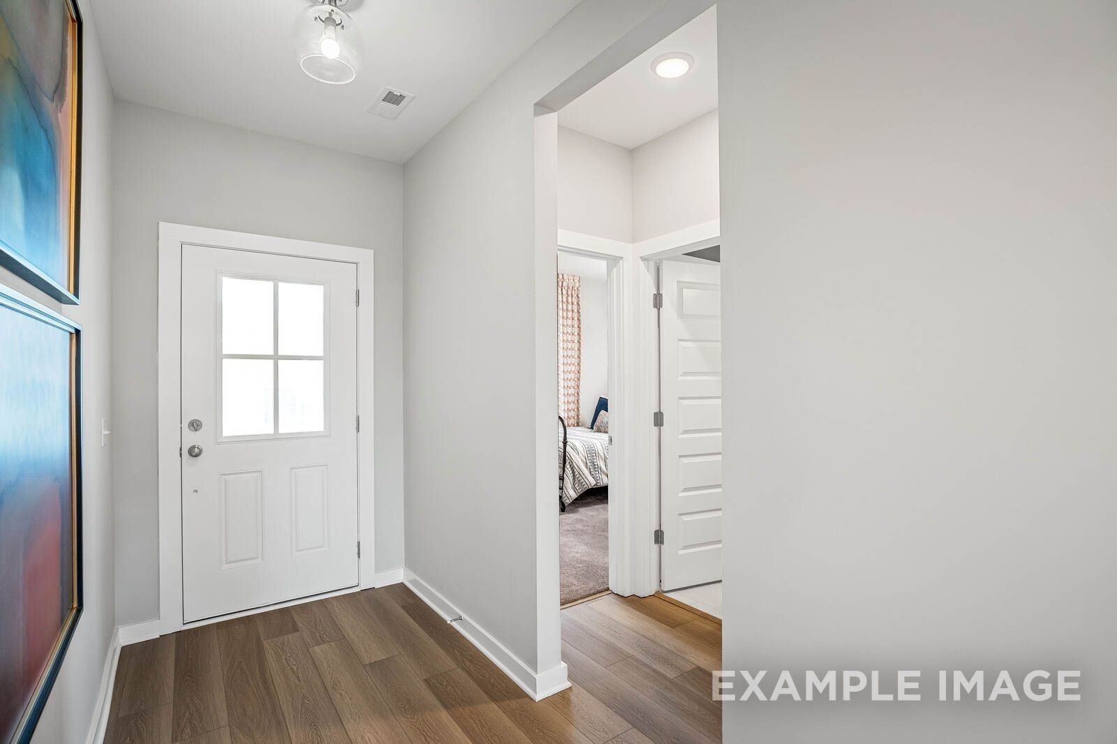1556 Sutton Drive Property Photo 4