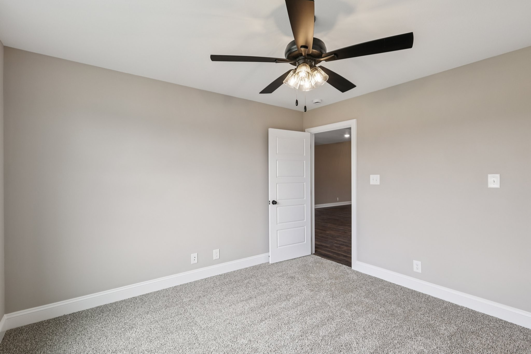 741 Carrillo Dr Property Photo 33