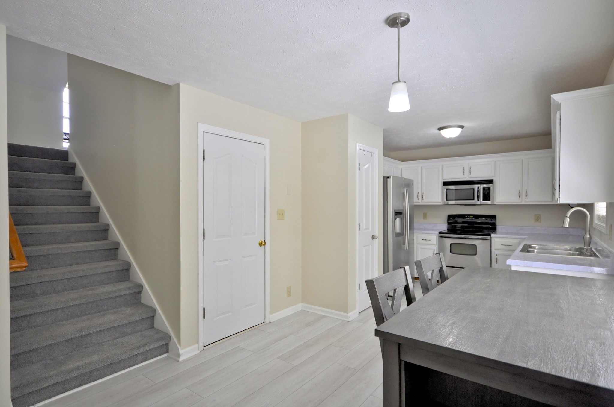 2549 Centerstone Cir Property Photo 9