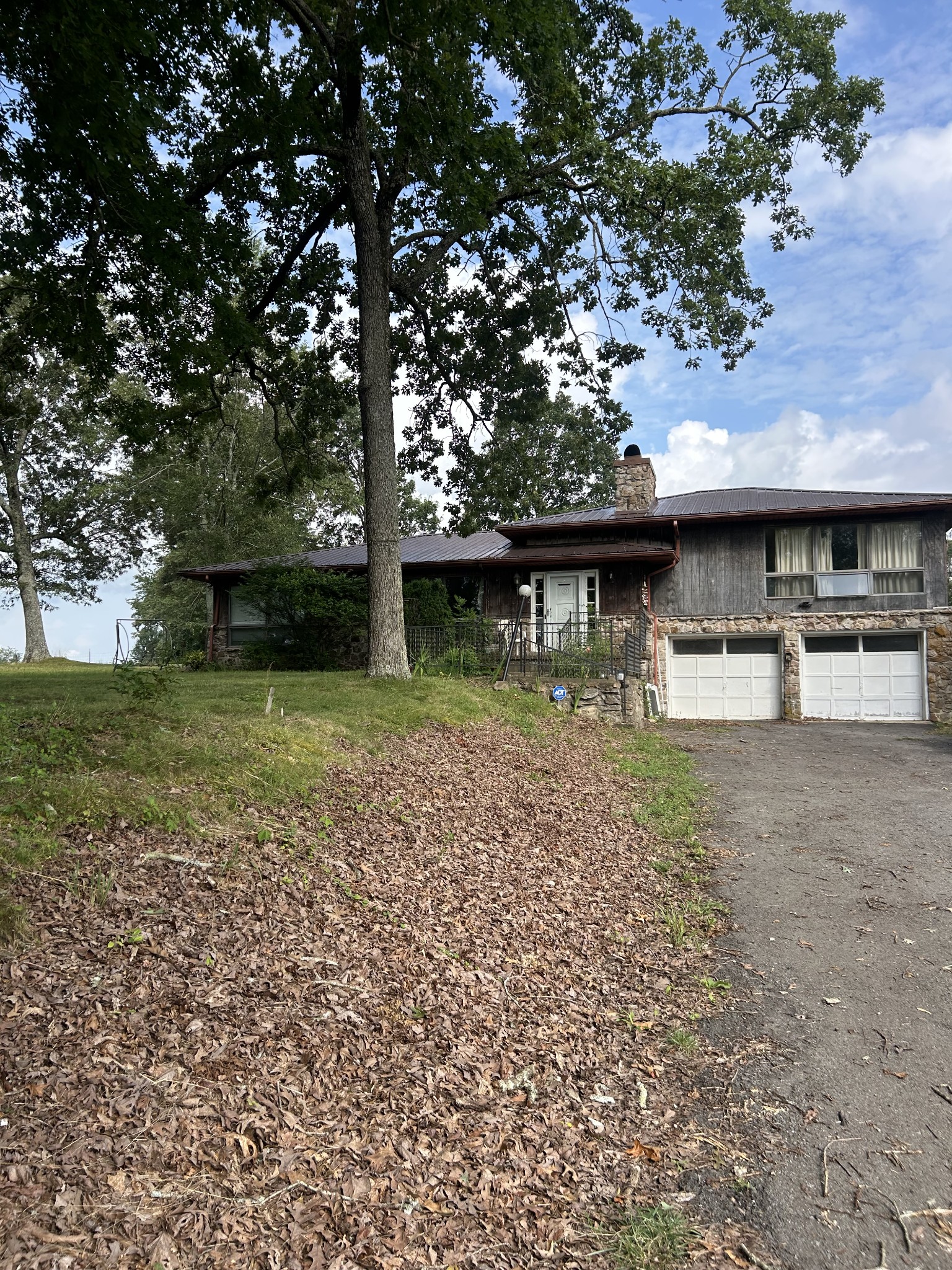 612 Old Florence Pulaski Rd Property Photo 5