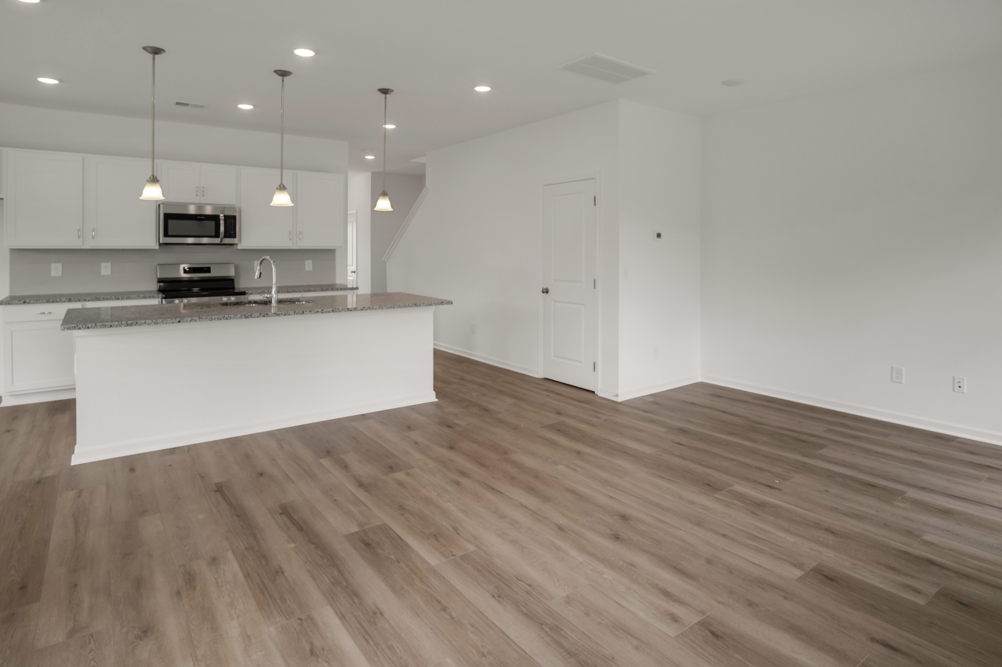 205 Summerlin Dr Property Photo 8