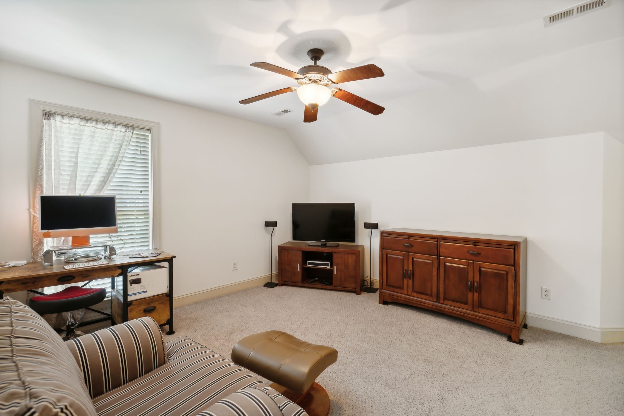 615 Harbor Dr Property Photo 22