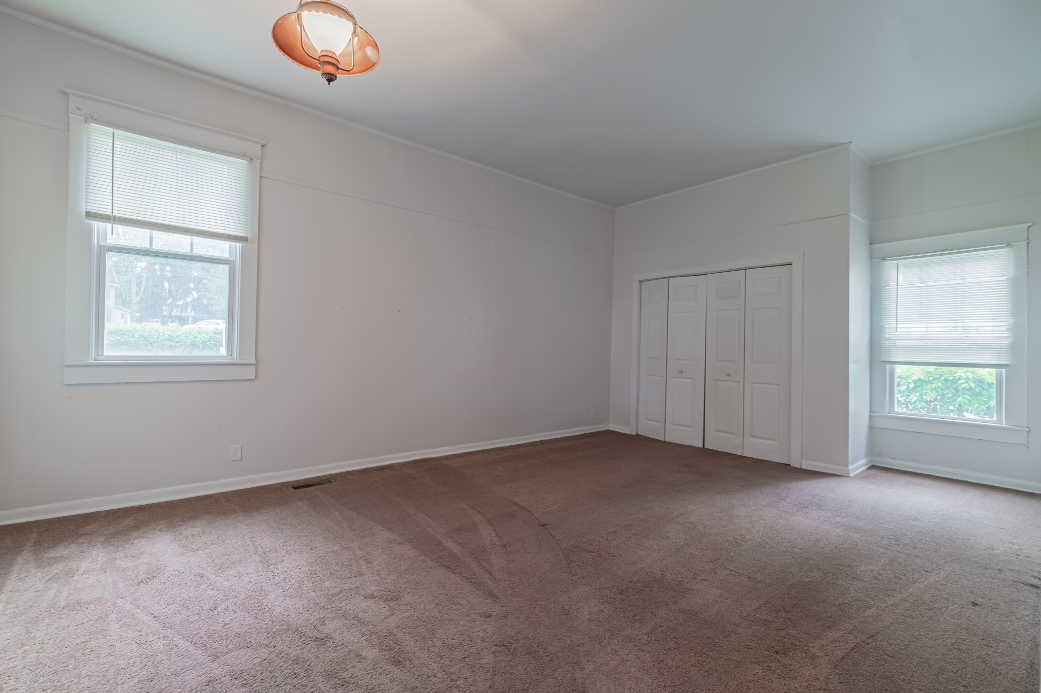 800 N Washington St Property Photo 24