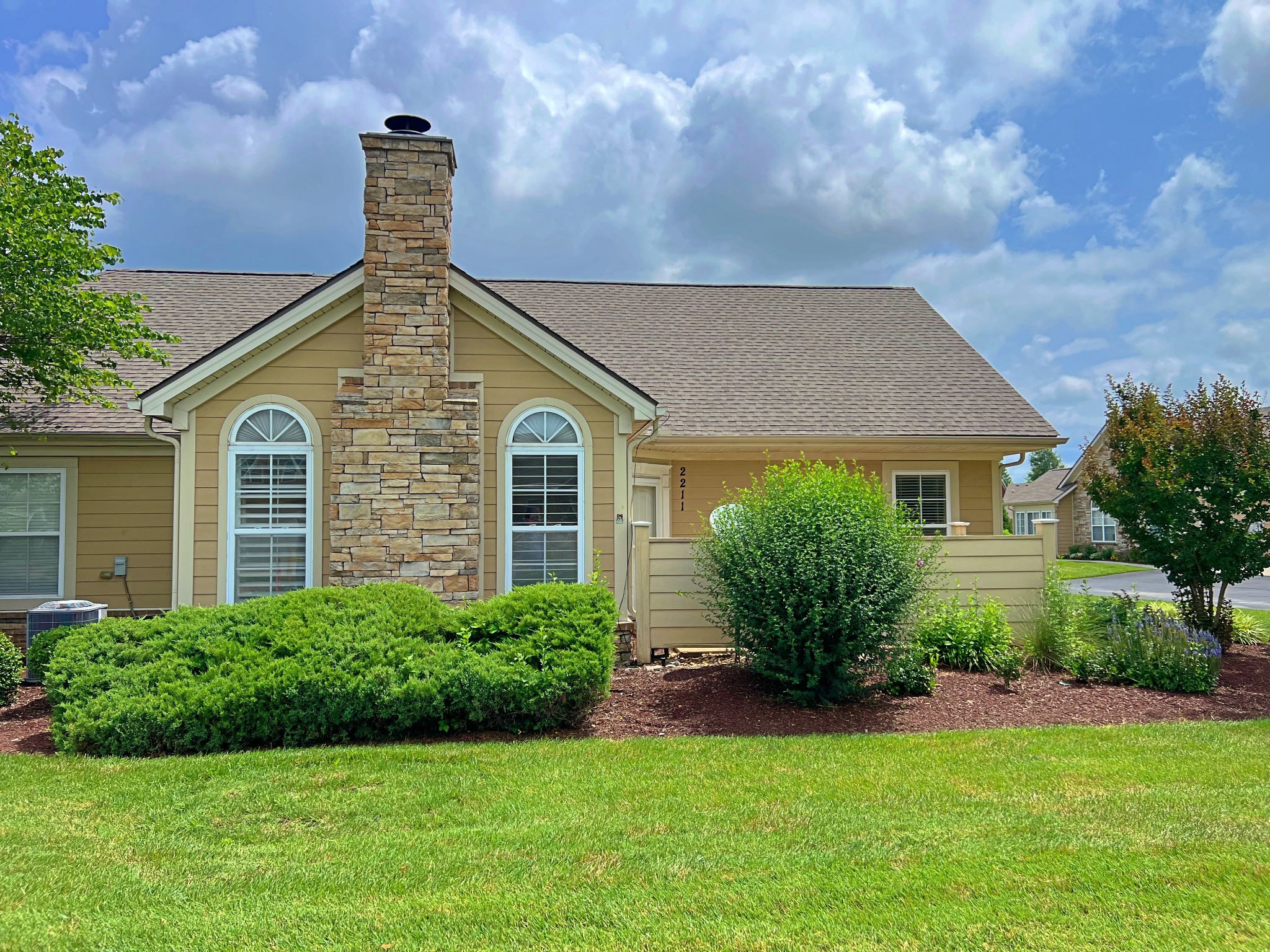2211 Bridgeway St Property Photo 1
