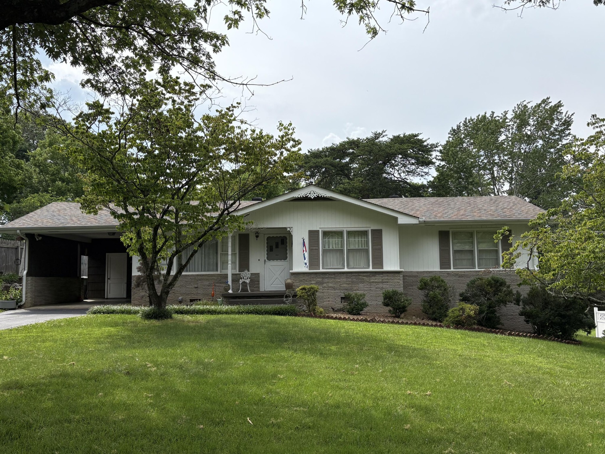 3919 Laird Lane Property Photo 1