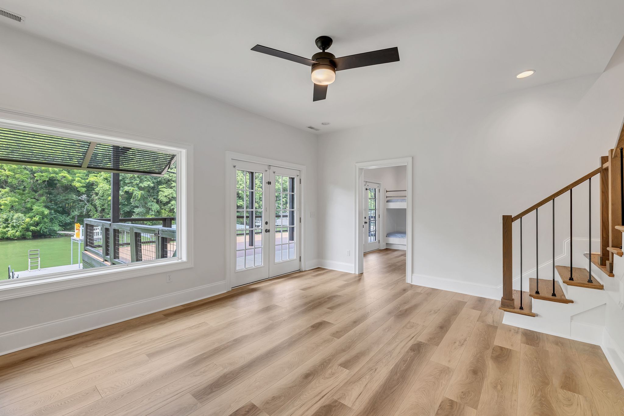 36 Chestnut St Property Photo 28