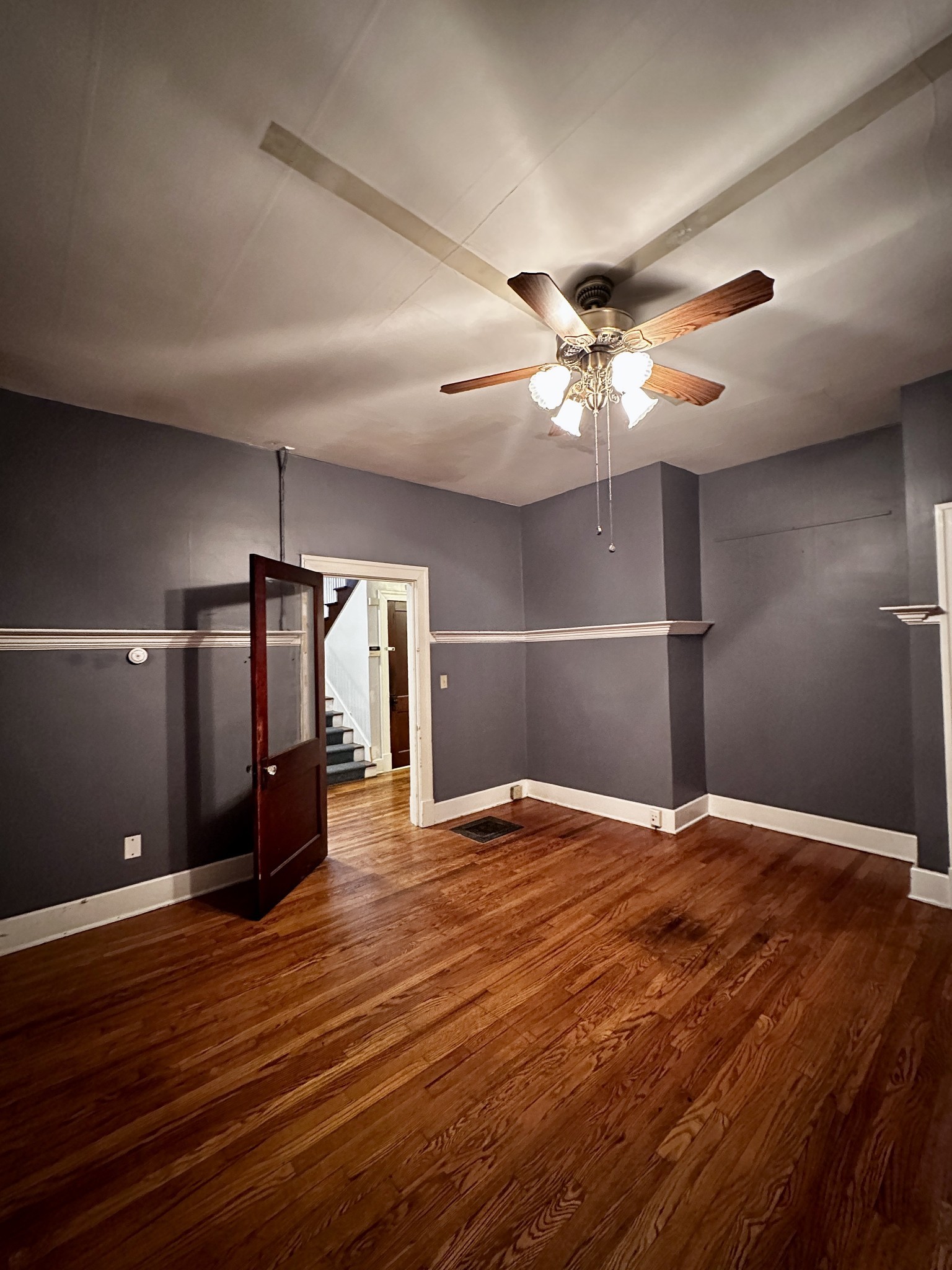 1015 Madison St Property Photo 10