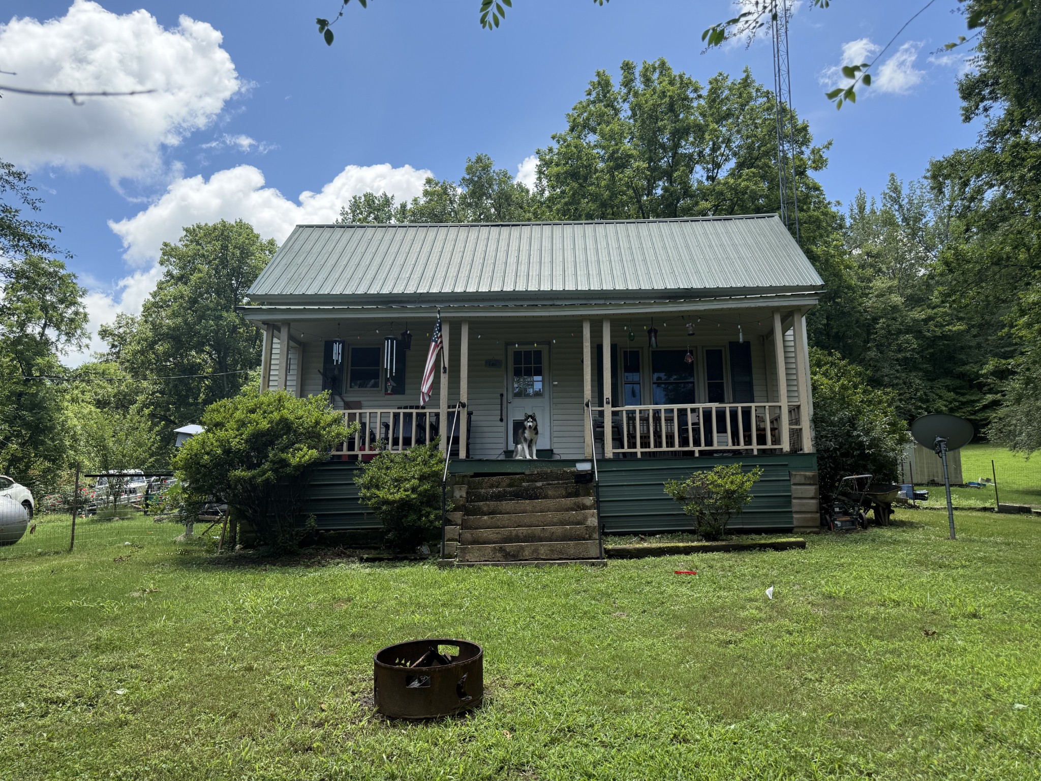 35 Faxon Ln Property Photo 1