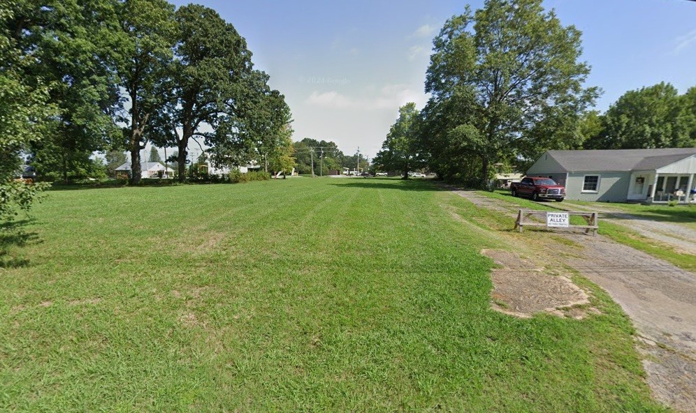 4316 Highway 70, E Property Photo 2