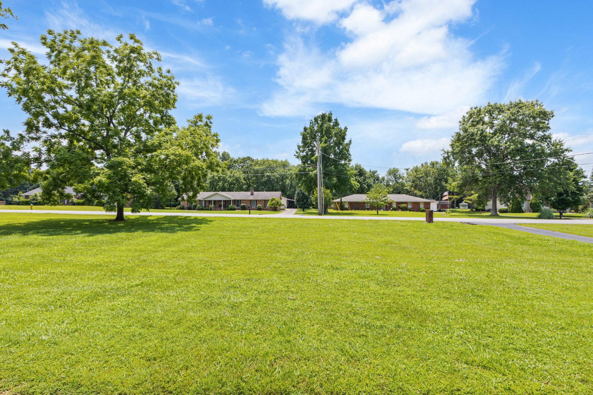1613 Ponderosa Trl Property Photo 8