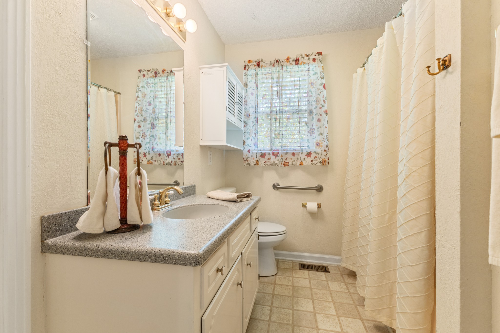 1613 Ponderosa Trl Property Photo 30