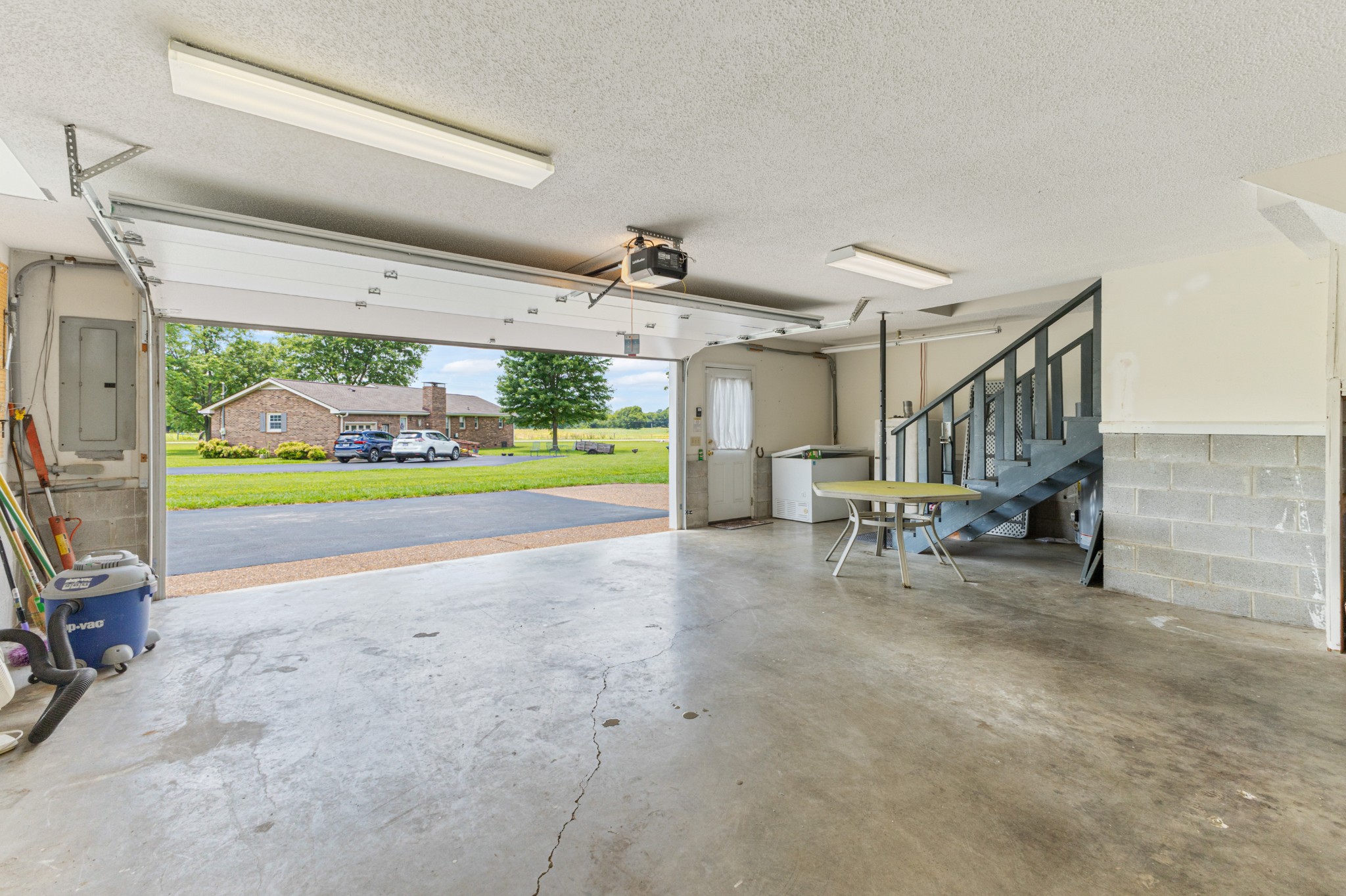 1613 Ponderosa Trl Property Photo 36