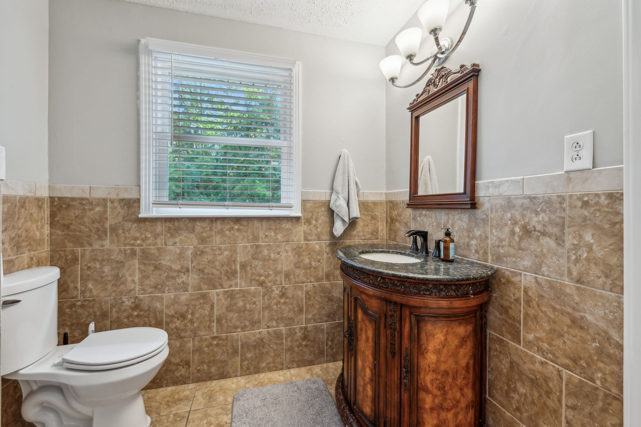 109 Cloverdale Ct Property Photo 29