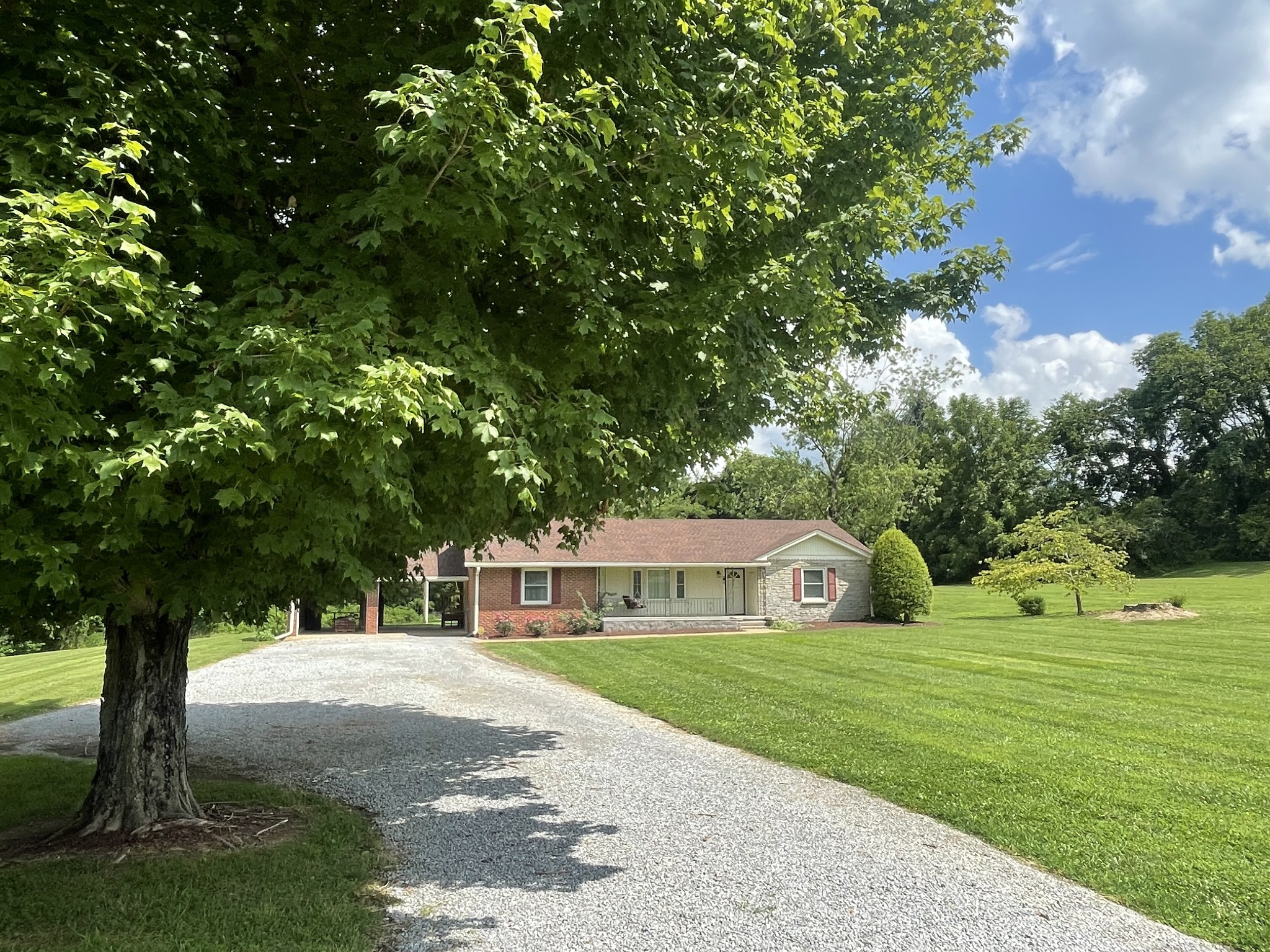 4467 Highway 431, N Property Photo 3