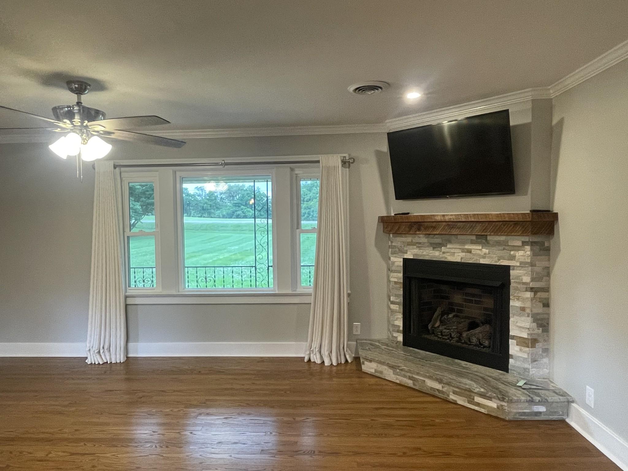 4467 Highway 431, N Property Photo 17