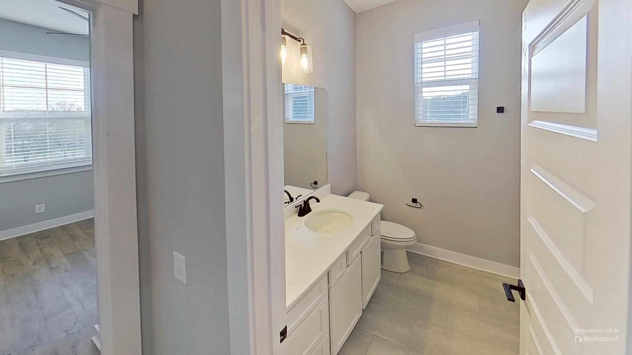 661 Gustaf Dr Property Photo 25
