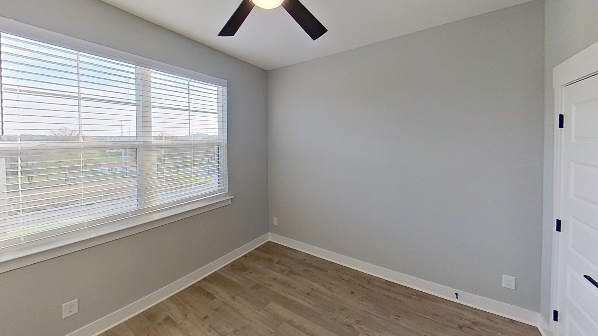 661 Gustaf Dr Property Photo 29