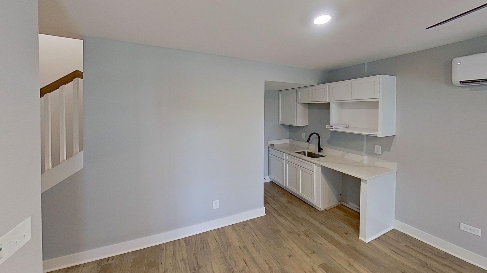 661 Gustaf Dr Property Photo 41
