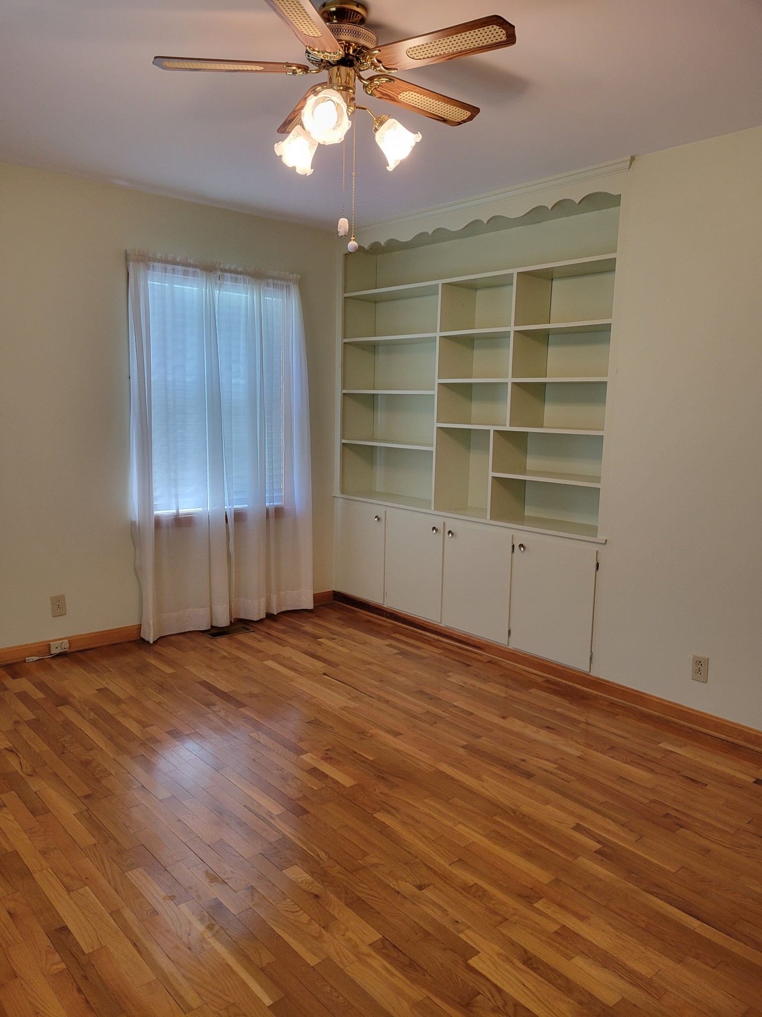 140 Sherry Cir Property Photo 6