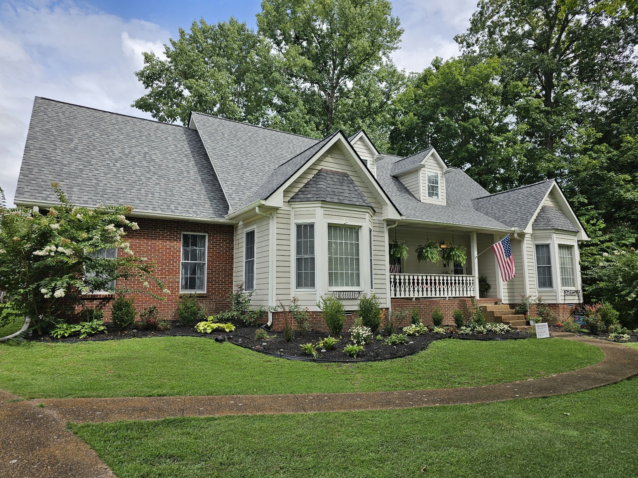 1104 Golf Course Ln Property Photo 1