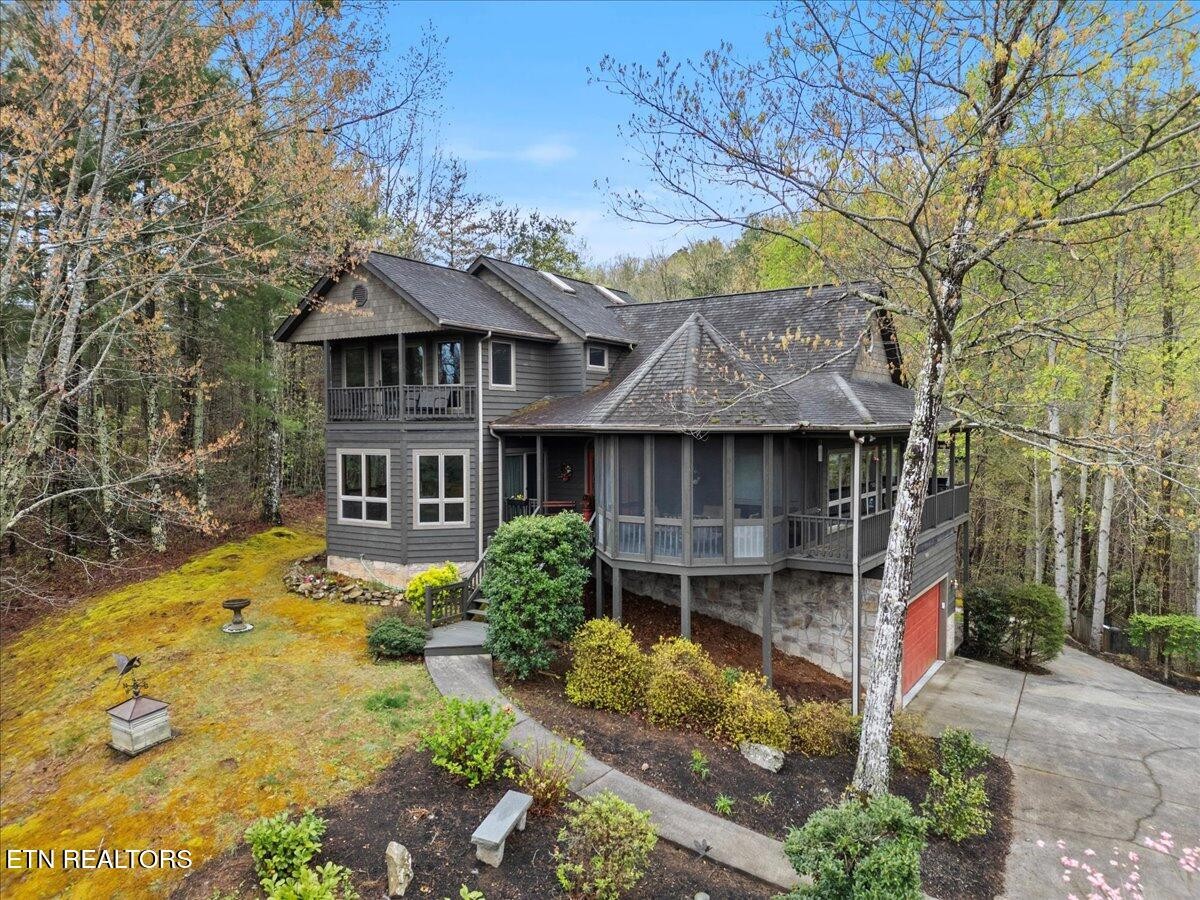 802 Stonegate Way Property Photo 1