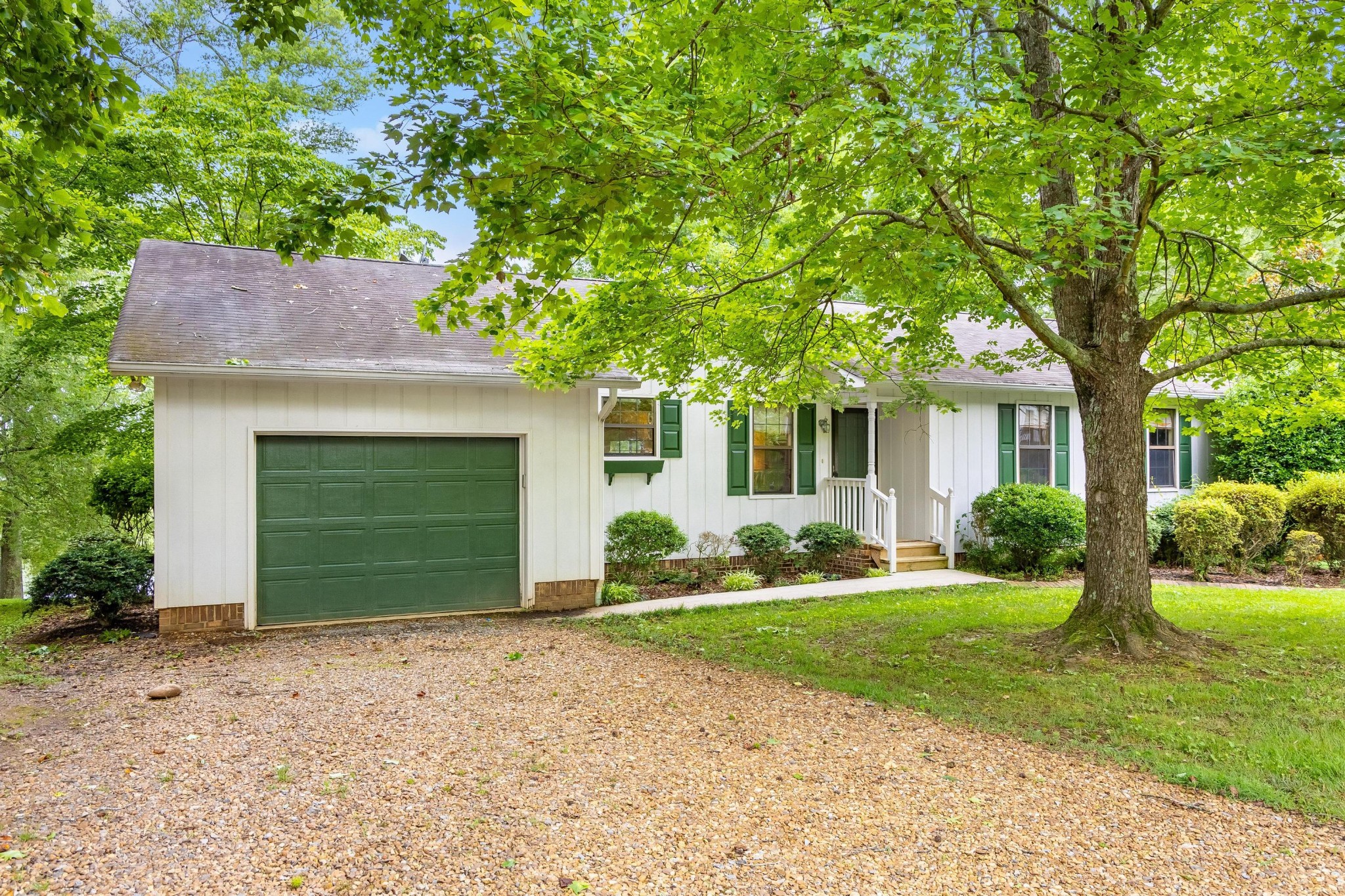 4416 Johnson Road Property Photo 1