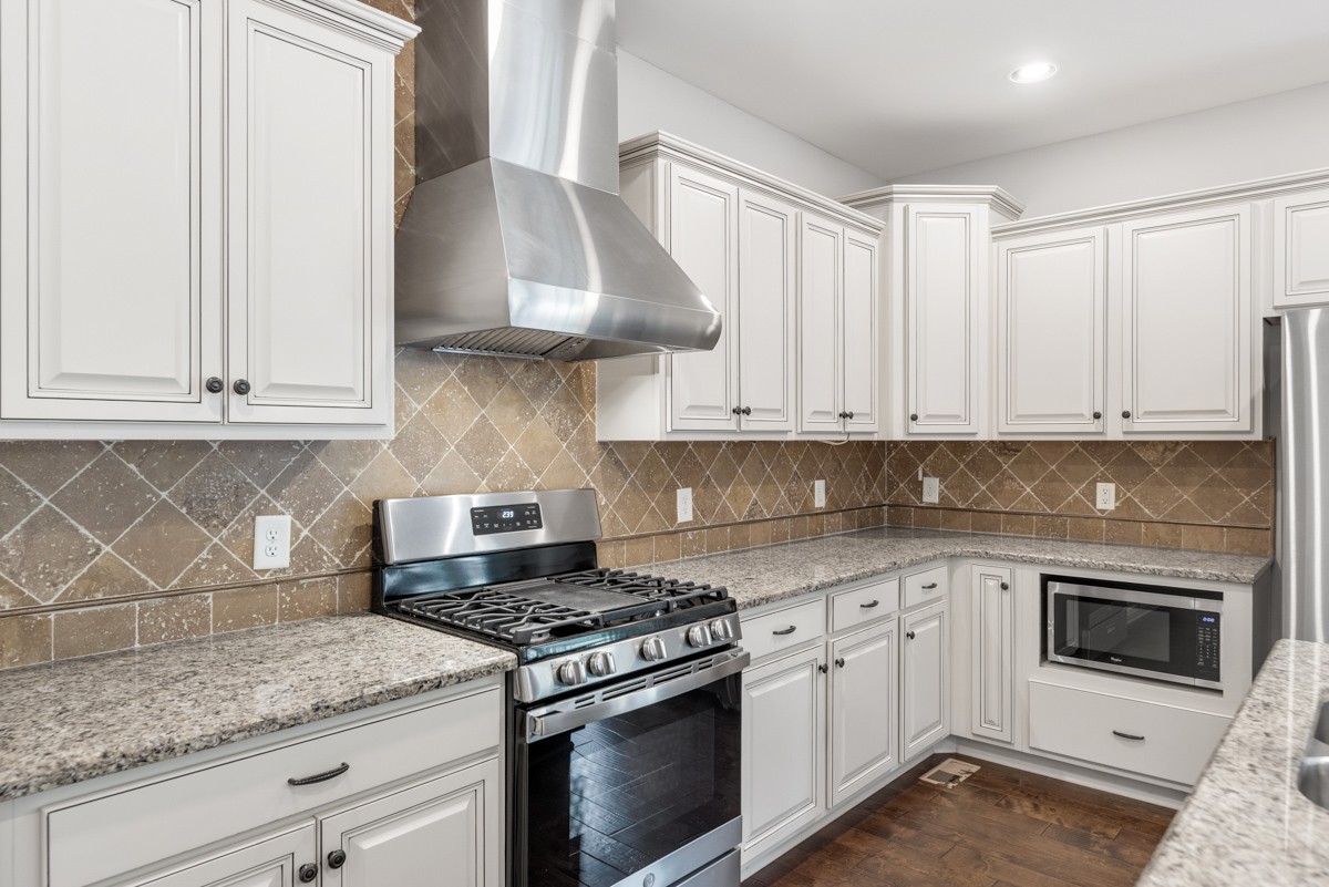 1073 Lillian Ln Property Photo 16