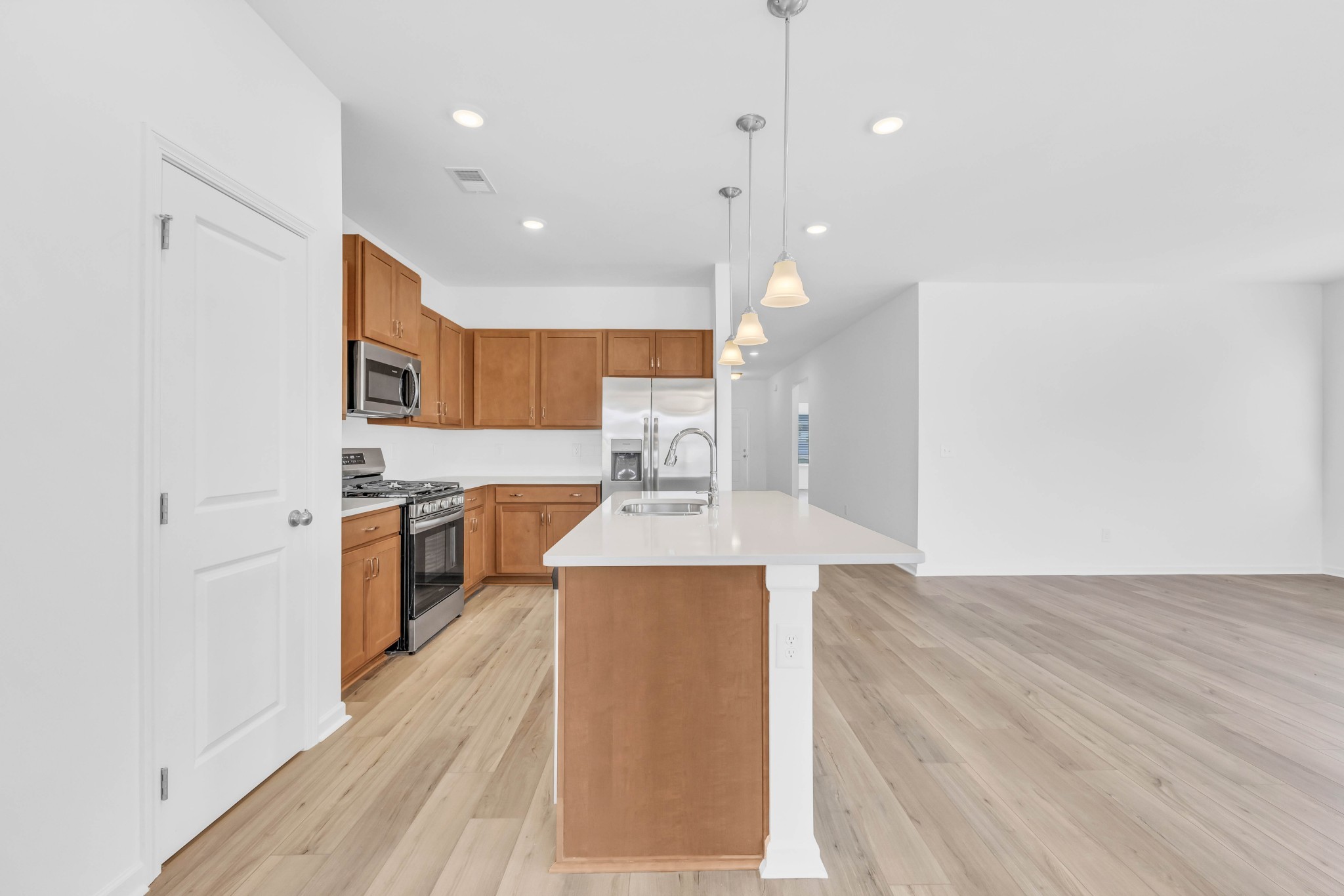 1424 English Oak Drive Property Photo 13