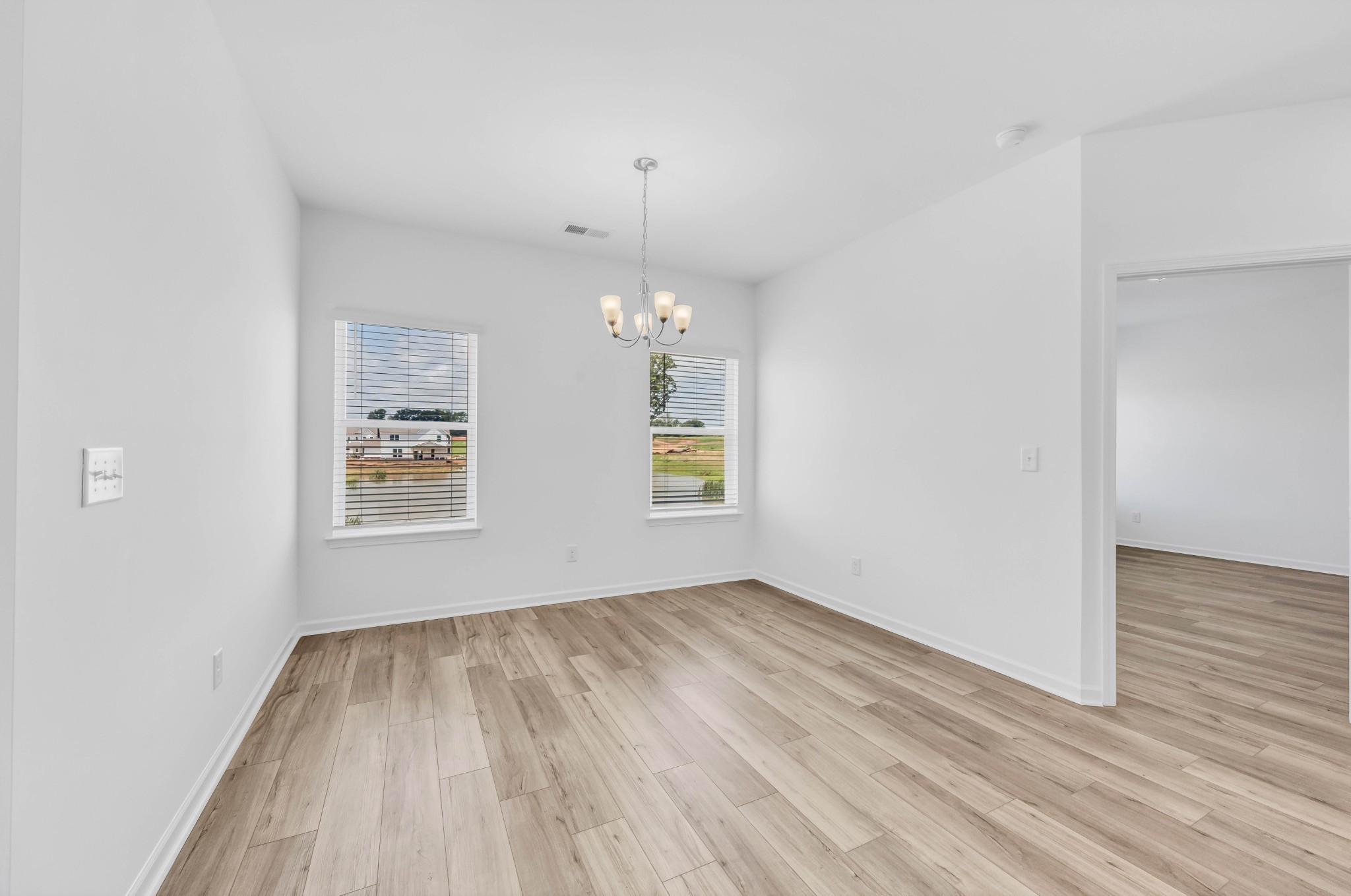 1424 English Oak Drive Property Photo 16