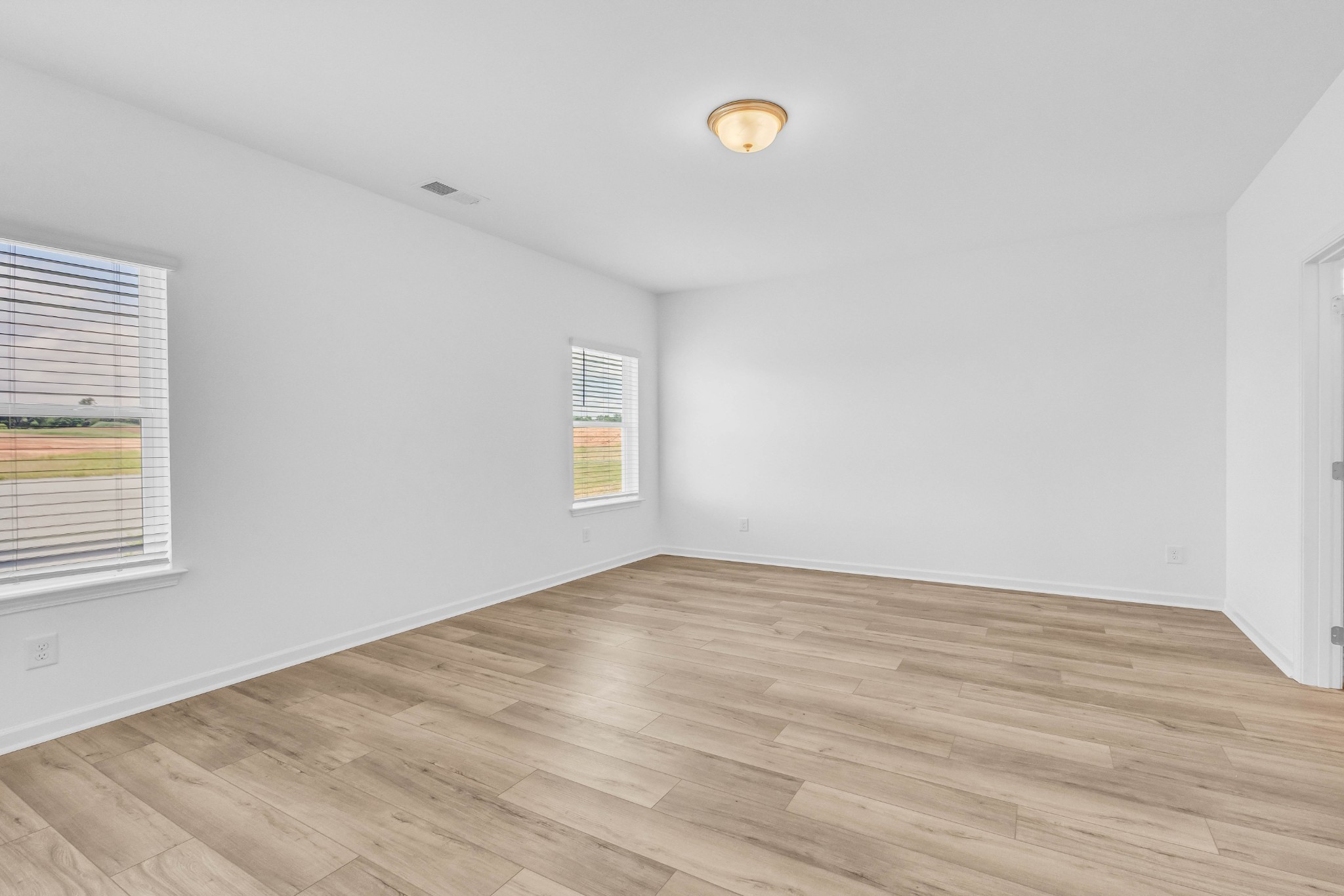 1424 English Oak Drive Property Photo 18