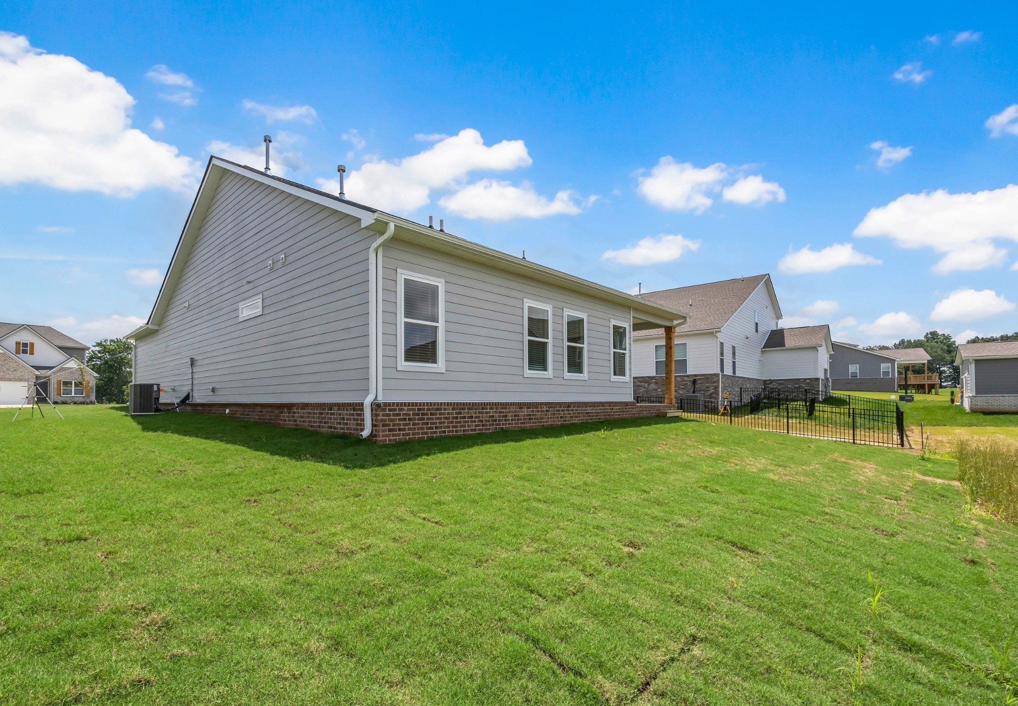 1424 English Oak Drive Property Photo 32