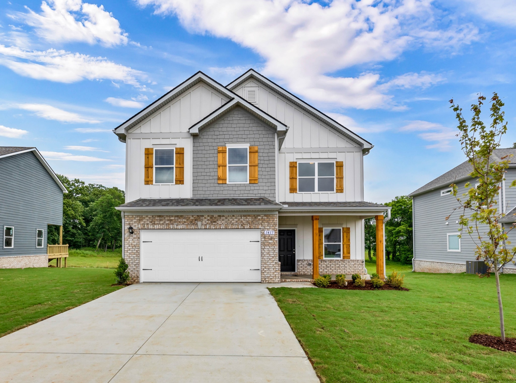 1417 English Oak Dr Property Photo 1