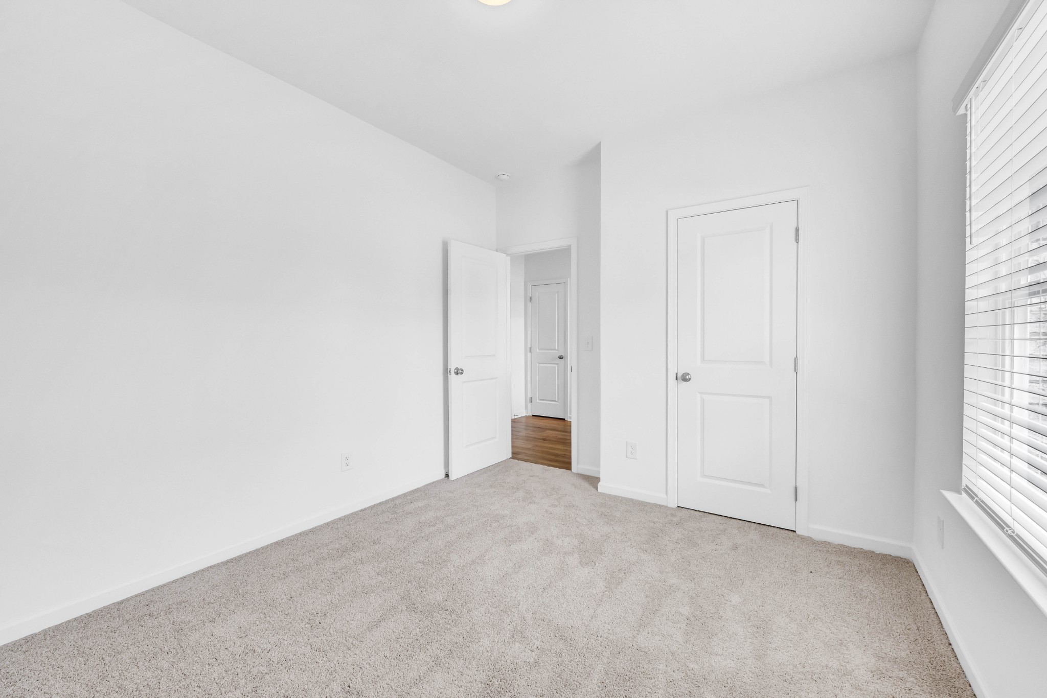 1420 English Oak Dr Property Photo 35