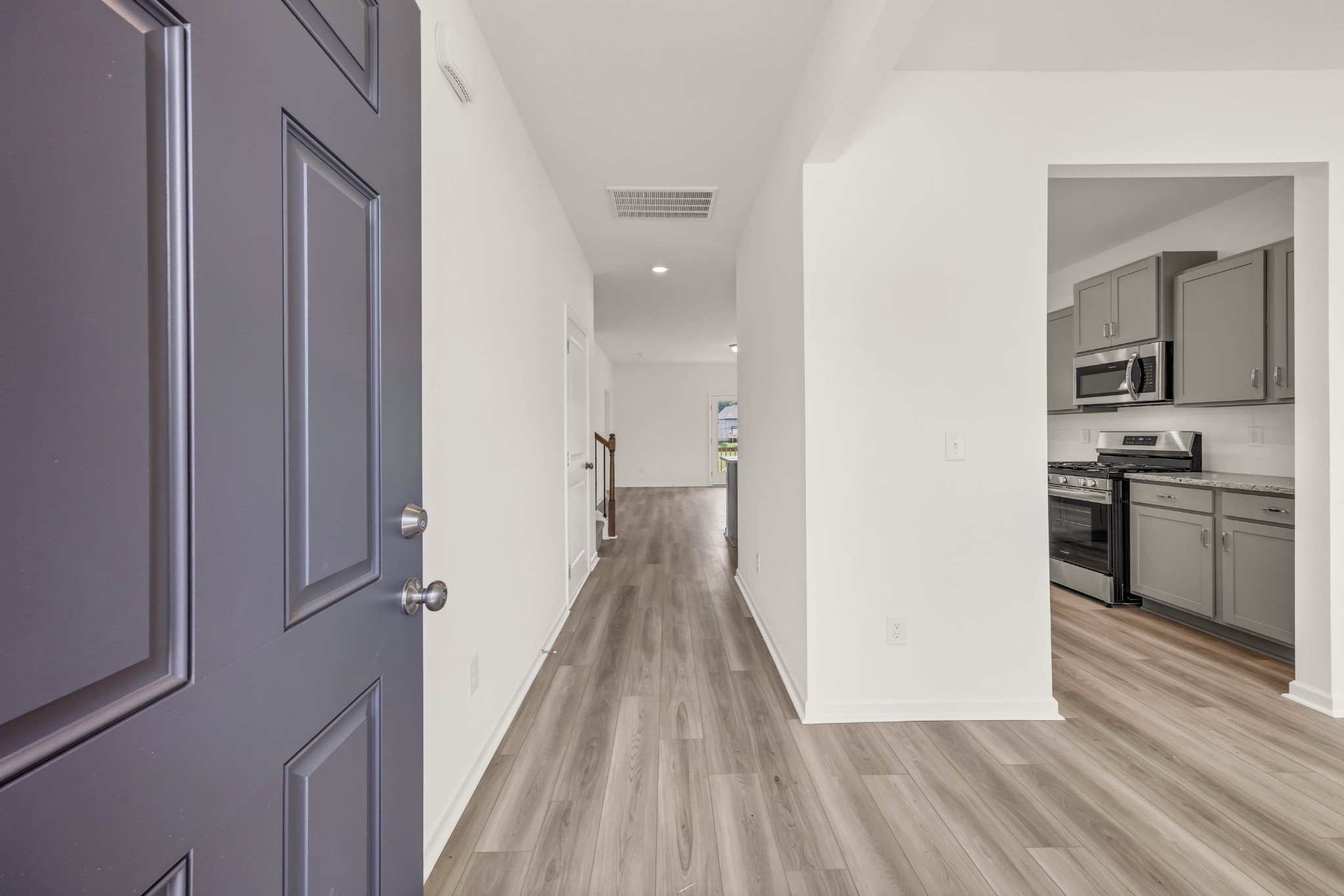 1421 English Oak Drive Property Photo 8