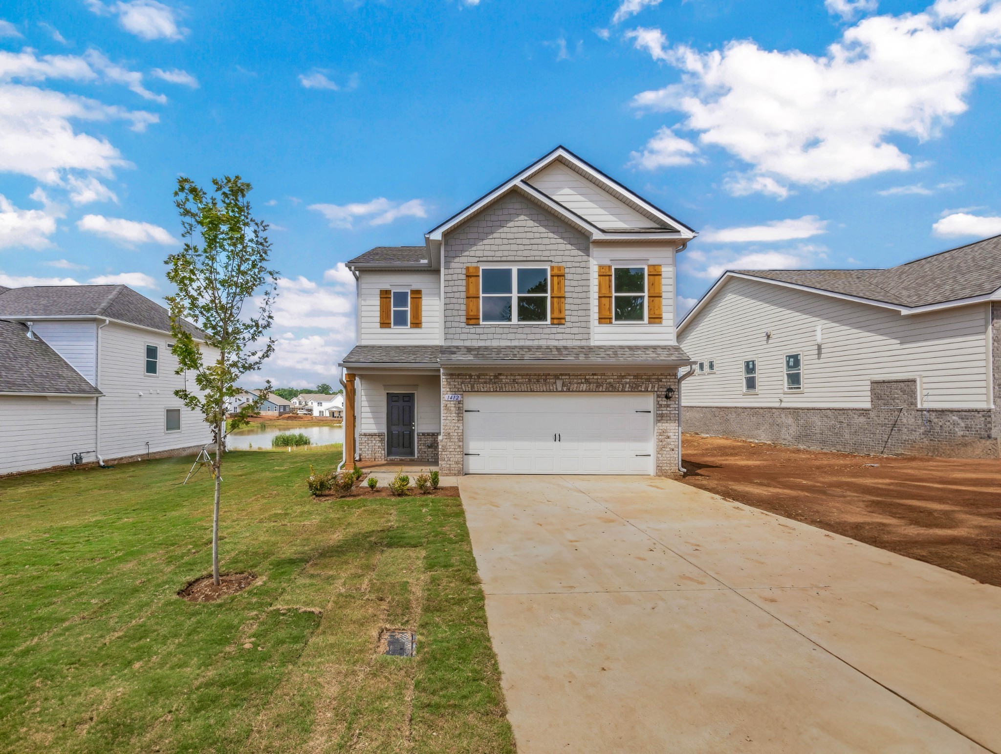 1412 English Oak Drive Property Photo 2