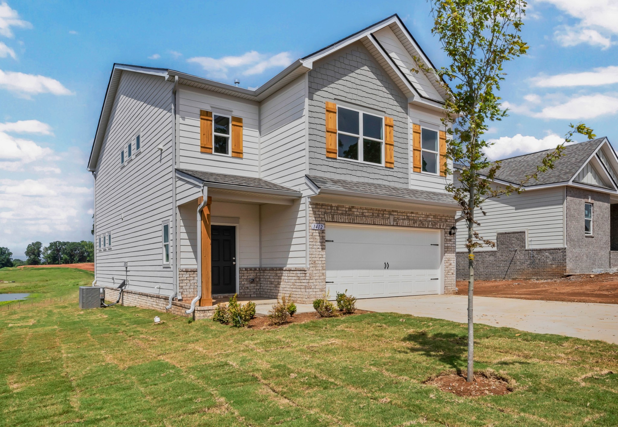 1412 English Oak Drive Property Photo 3