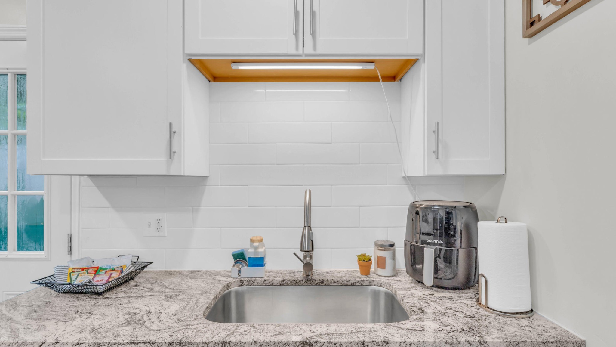 418 Thompson Street Property Photo 10