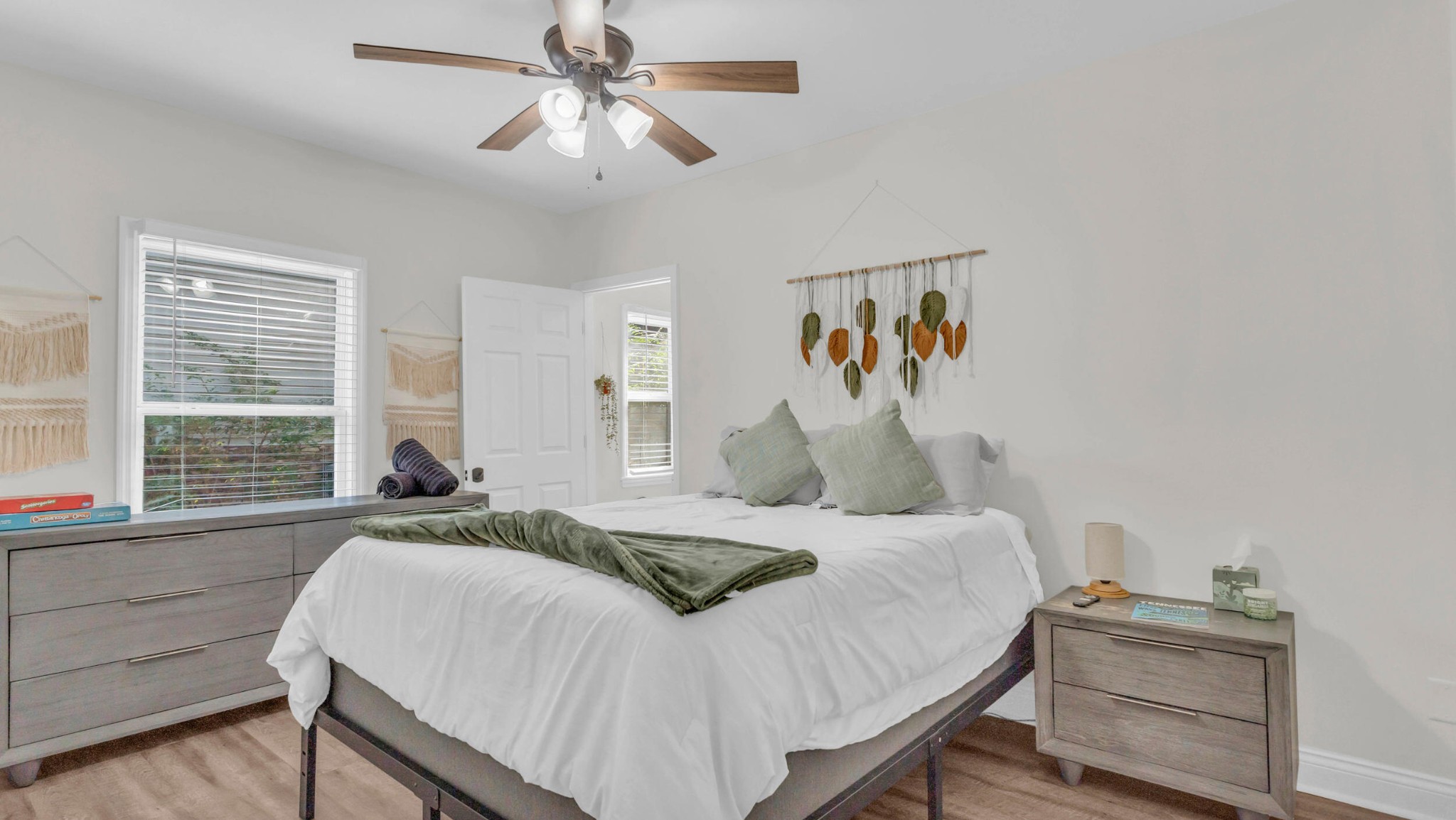 418 Thompson Street Property Photo 15