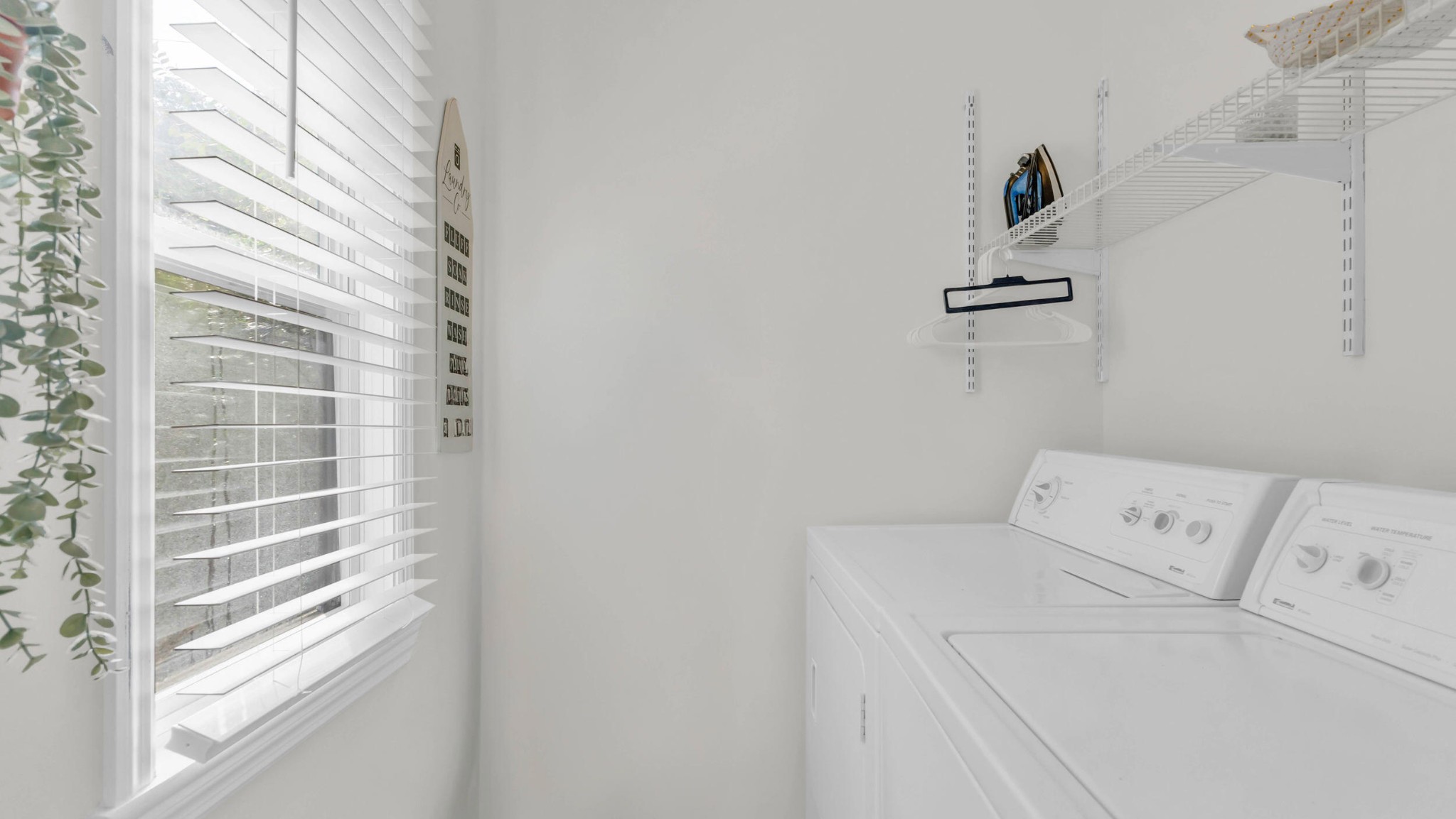 418 Thompson Street Property Photo 17