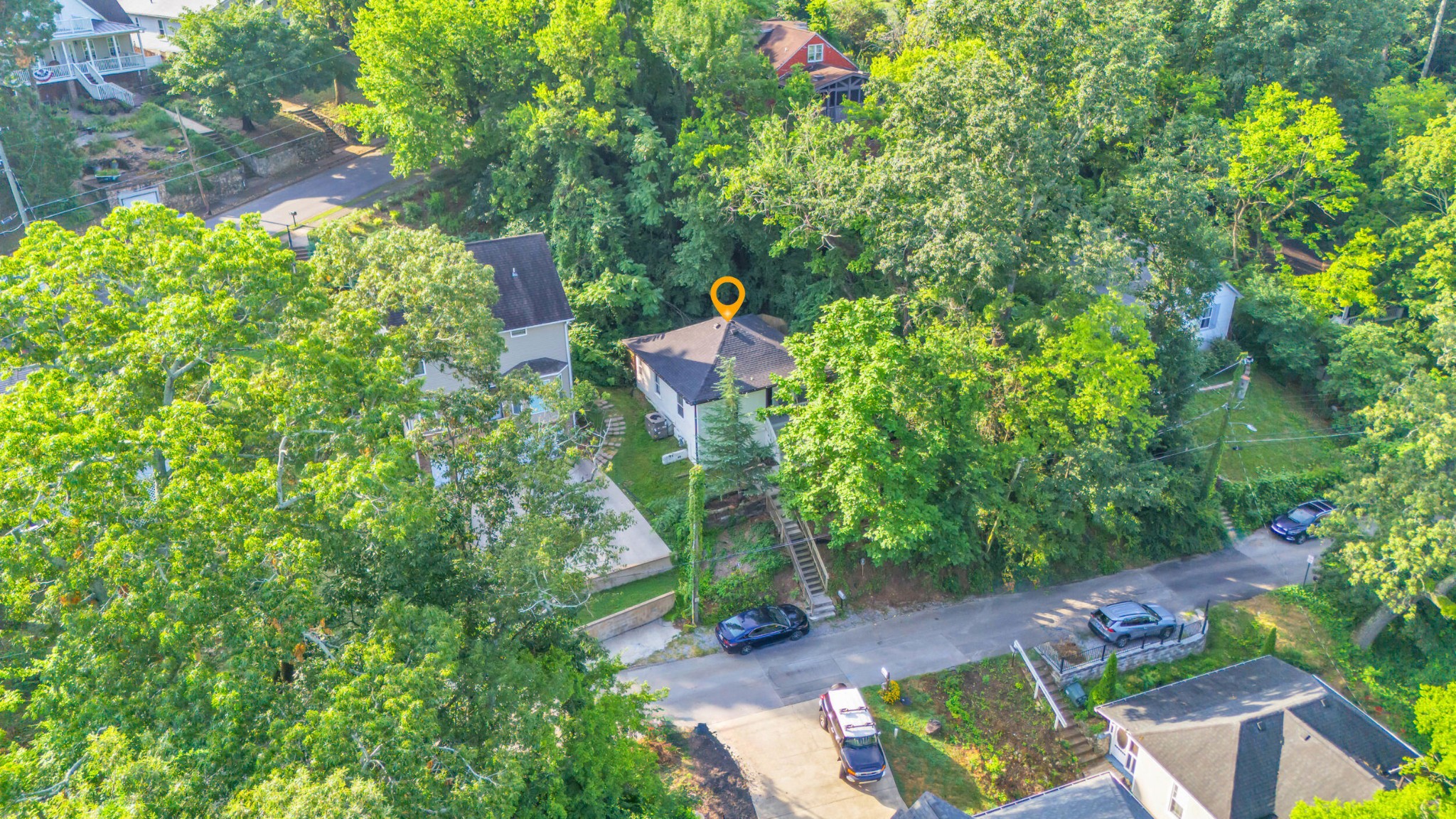 418 Thompson Street Property Photo 18