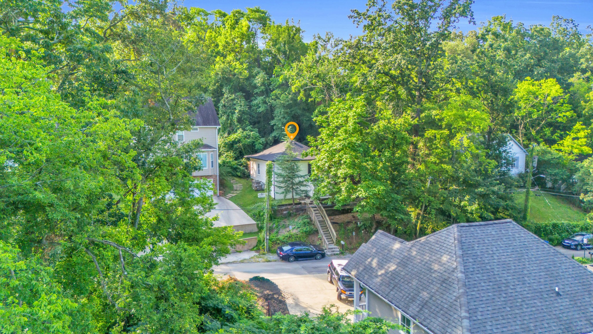 418 Thompson Street Property Photo 20
