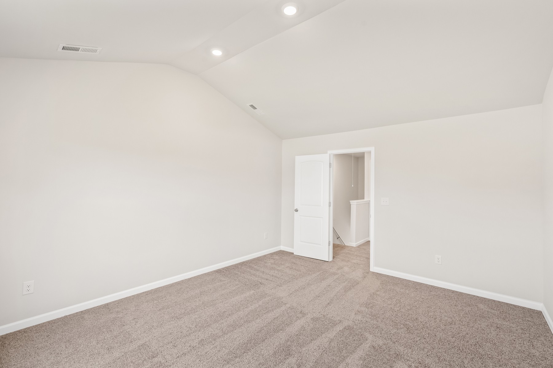 2042 Lala Loop Property Photo 9