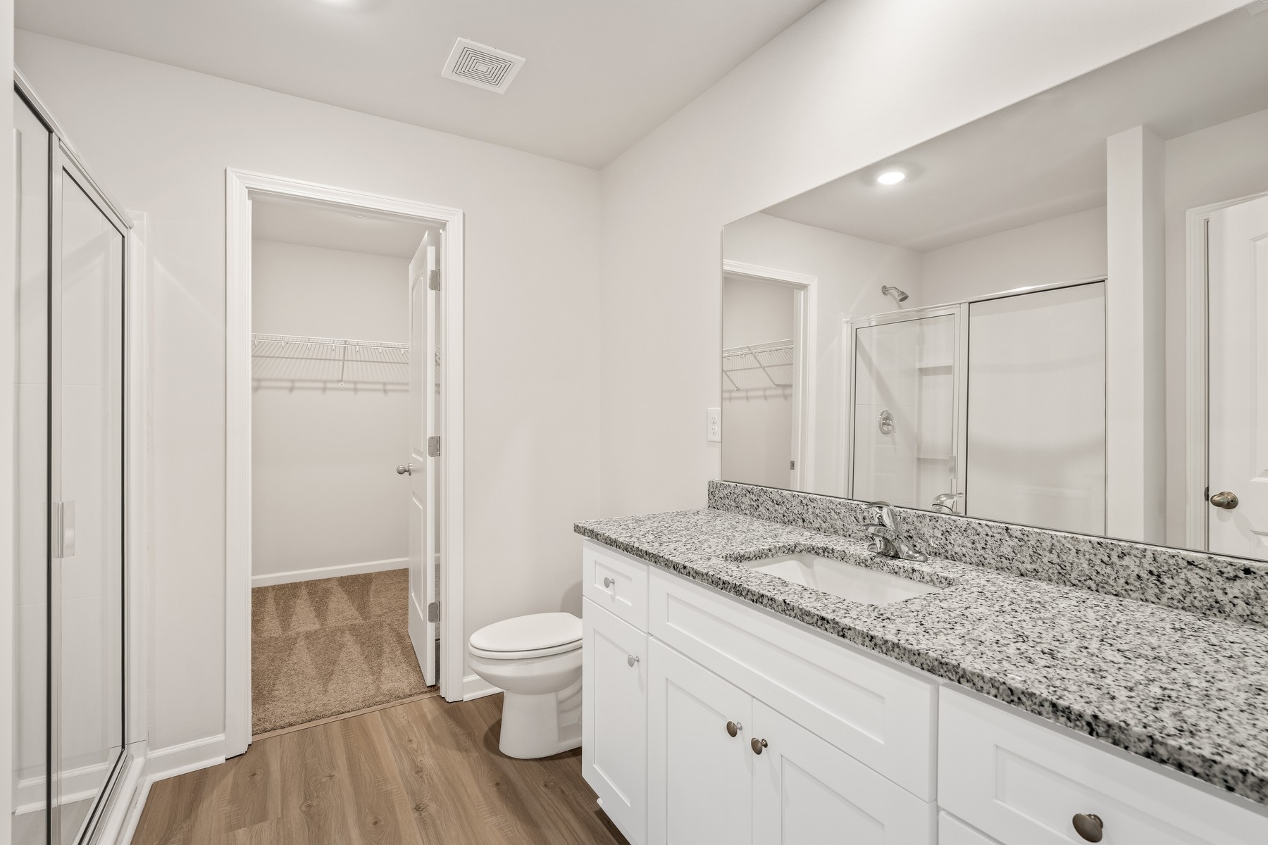 2042 Lala Loop Property Photo 10