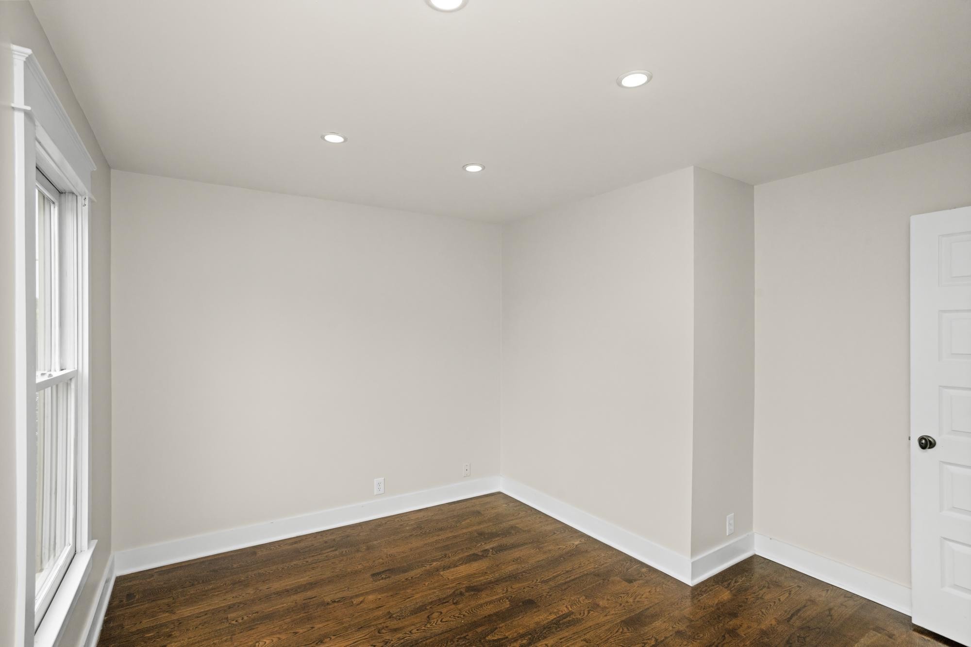1715 5th Ave, N Property Photo 27