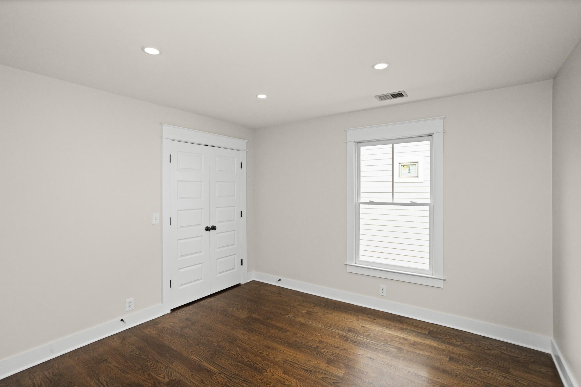 1715 5th Ave, N Property Photo 30